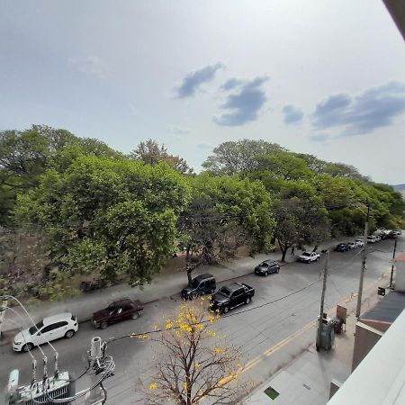 Departamento Centrico Plaza Alvarado Con Cochera Сальта Екстер'єр фото