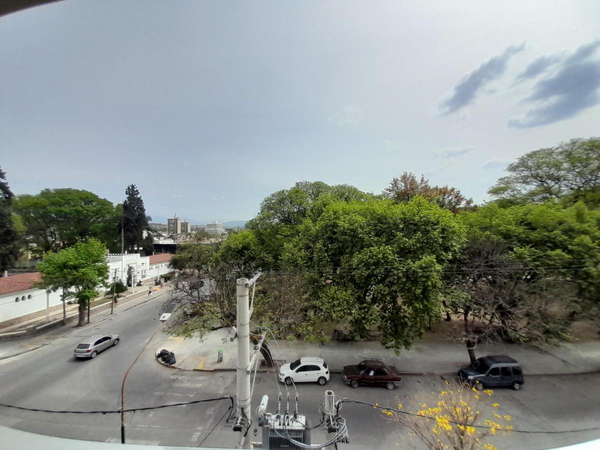 Departamento Centrico Plaza Alvarado Con Cochera Сальта Екстер'єр фото