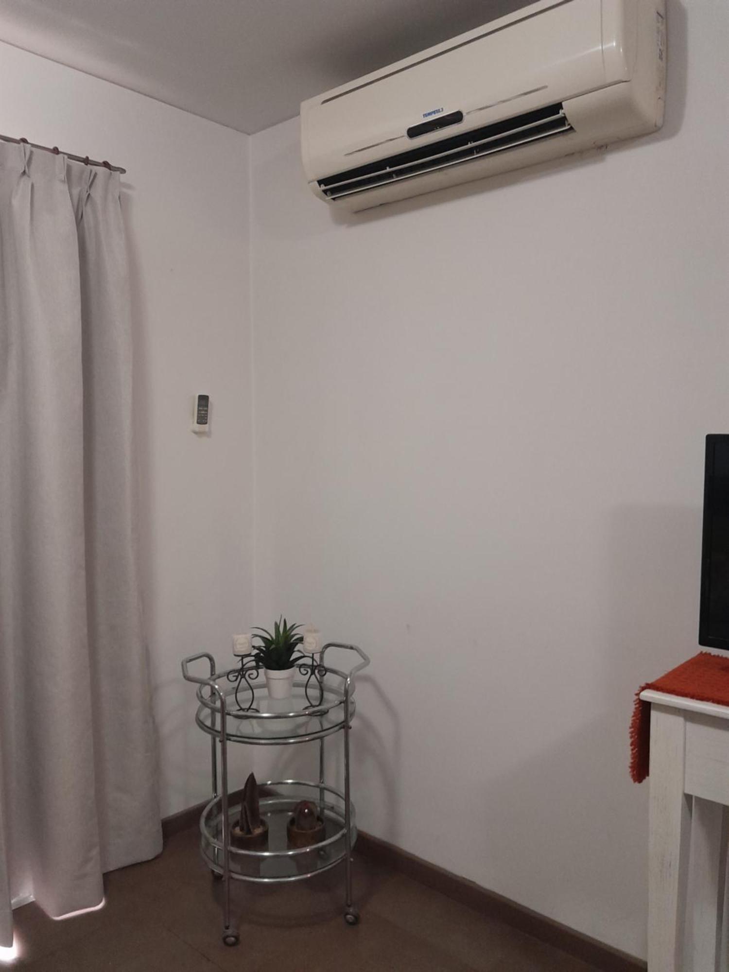Departamento Centrico Plaza Alvarado Con Cochera Сальта Екстер'єр фото